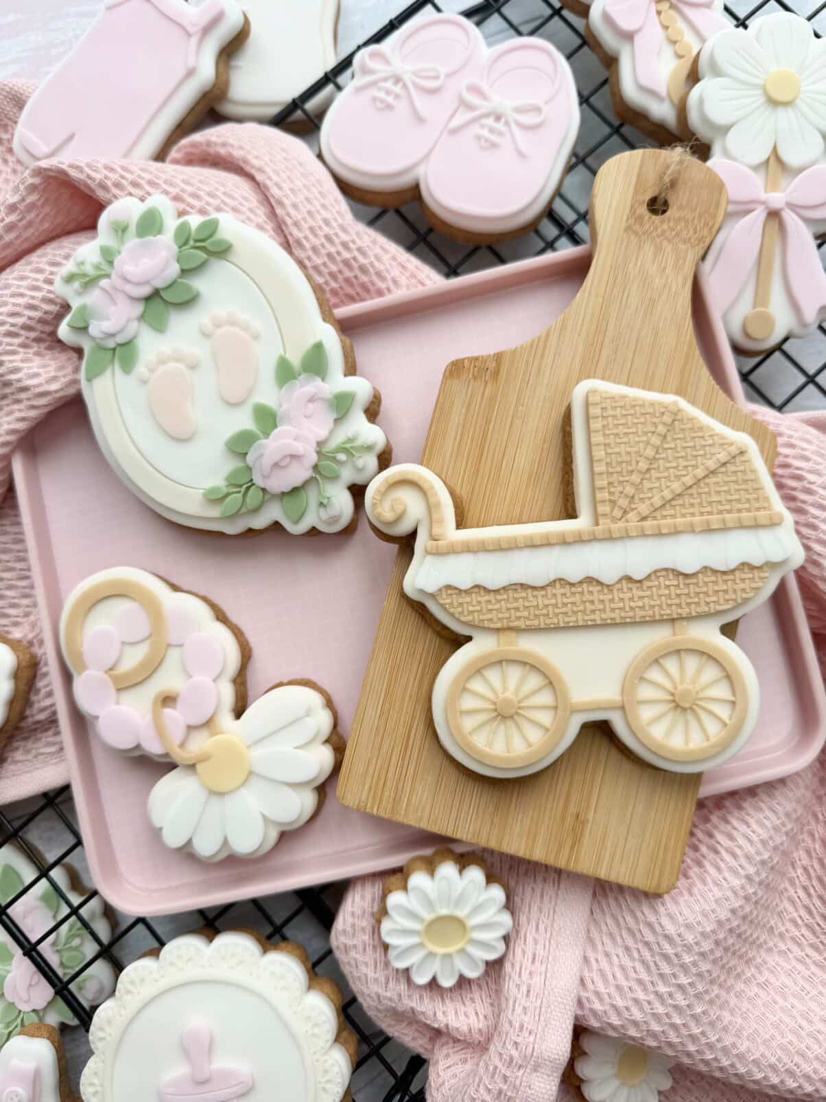 Floral Baby Feet Frame