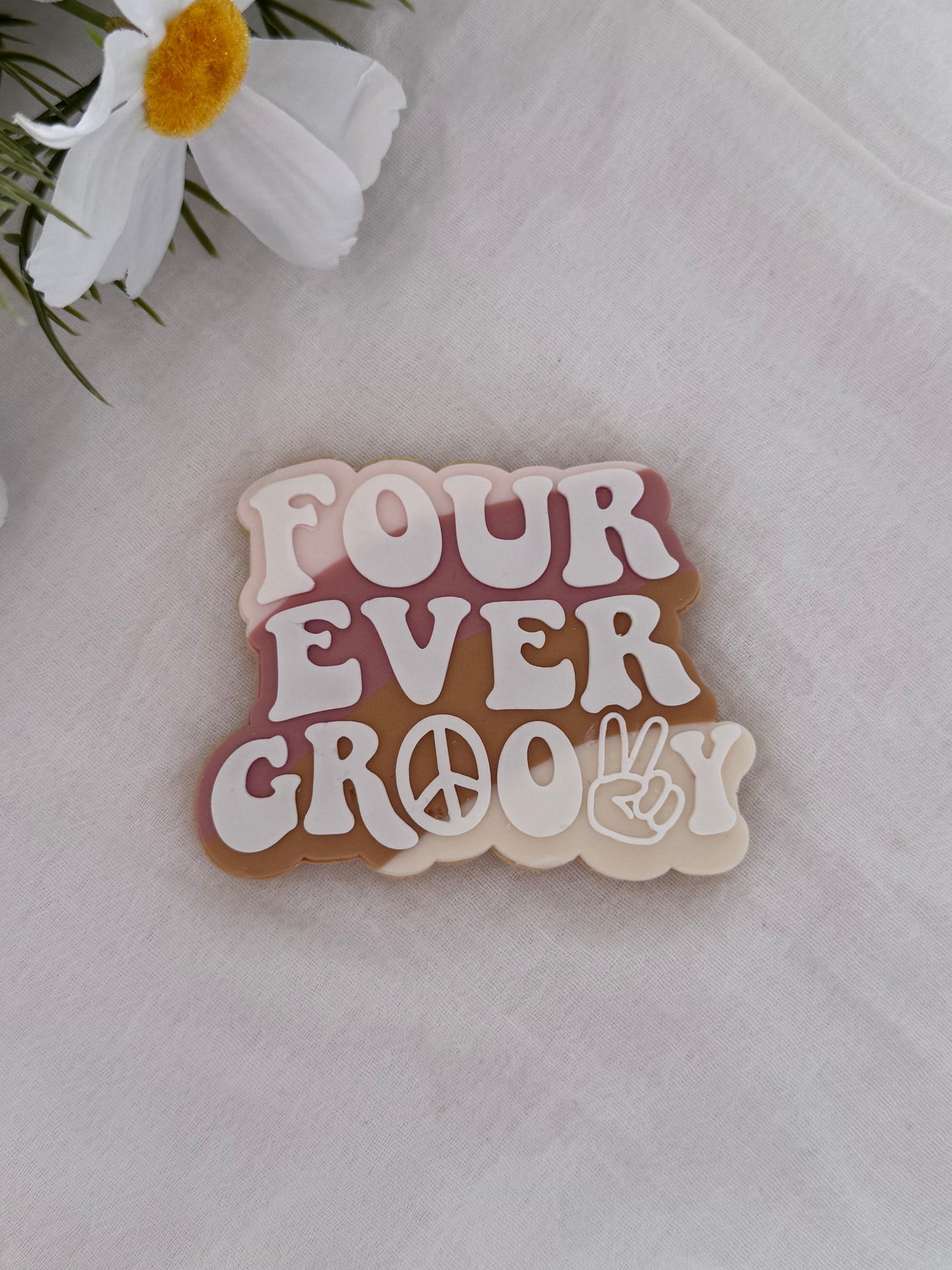 Four Ever Groovy (Peace)