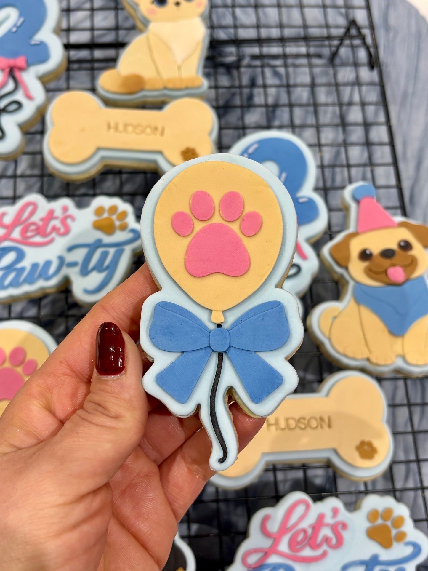 Paw Balloon