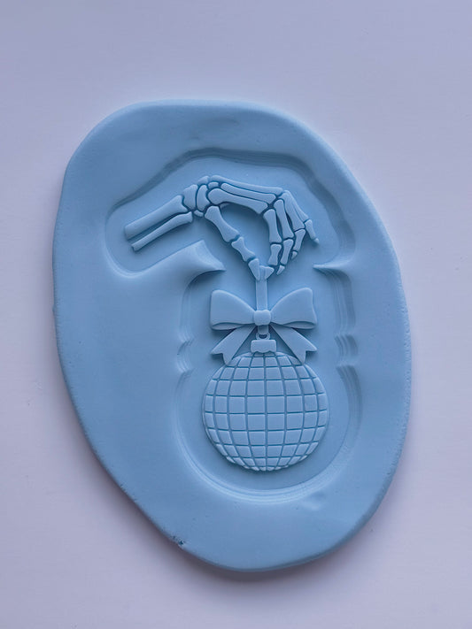 Skeleton holding Discoball