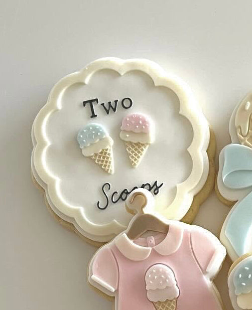 Two Scoops Frame