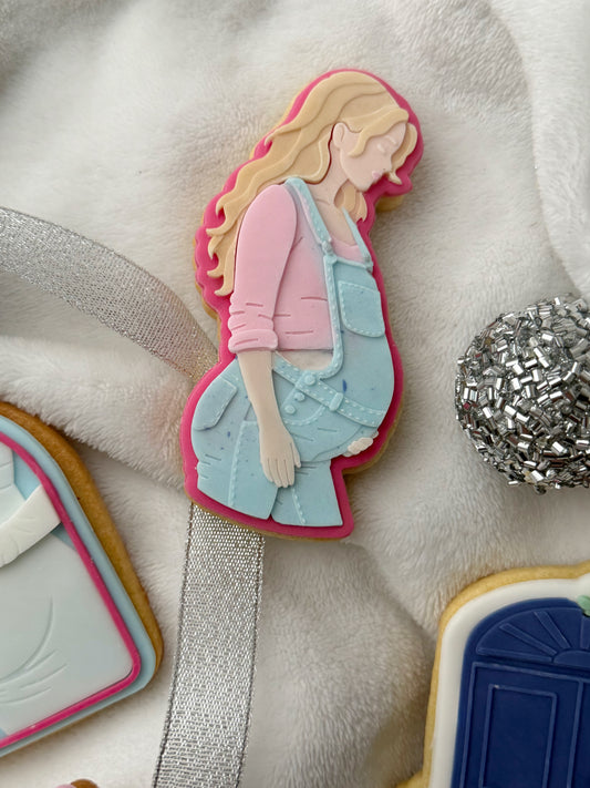 Pregnant Lady Dungarees