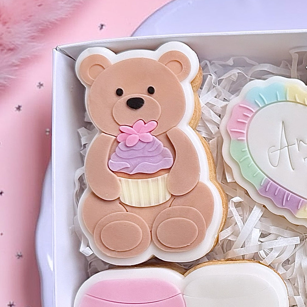 Bear with Cupcake